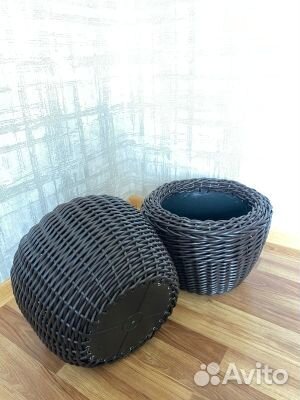 Кашпо из искусственного ротанга