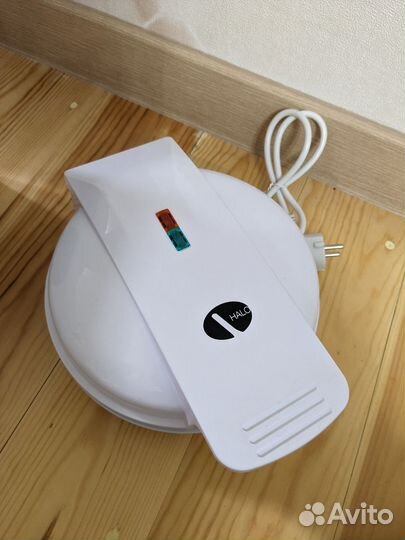 Электрическая вафельница новая