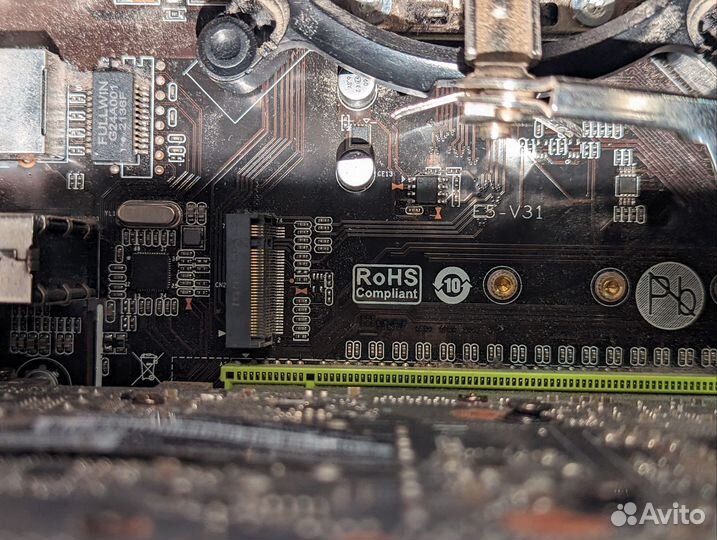 10 ядер 16гб озу и материнская плата с куллером