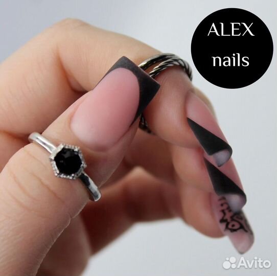 Мастер маникюра