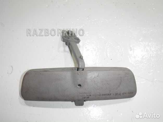 Зеркало заднего вида