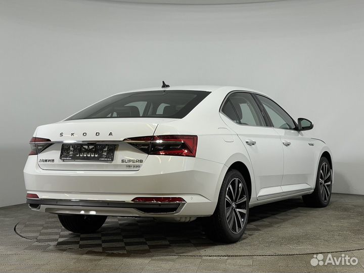 Skoda Superb 2.0 AMT, 2024