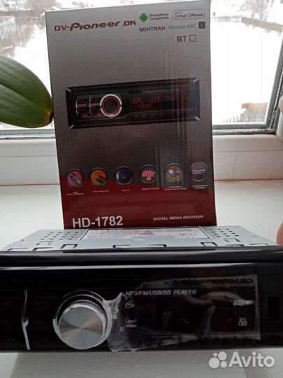 Продам новую автомагнитолу