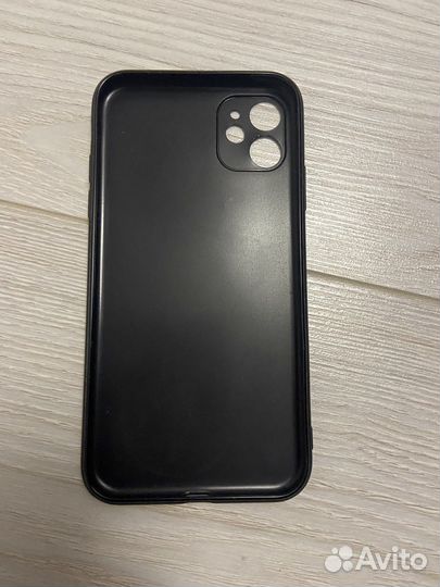 Чехол на iPhone 11