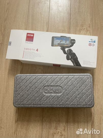 Стабилизатор zhiyun Smooth4
