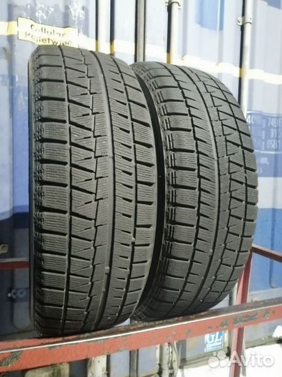 Bridgestone Blizzak Revo GZ 215/60 R16