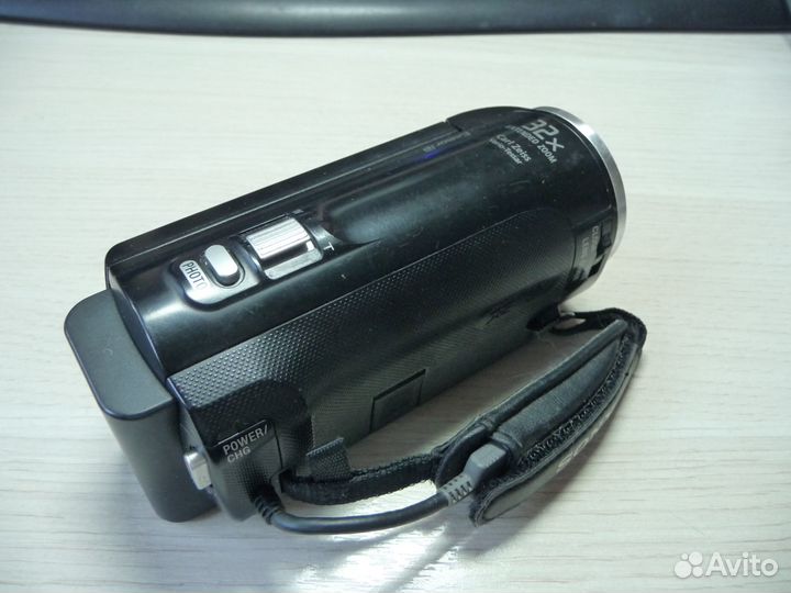 Видеокамера Sony HDR-CX220E