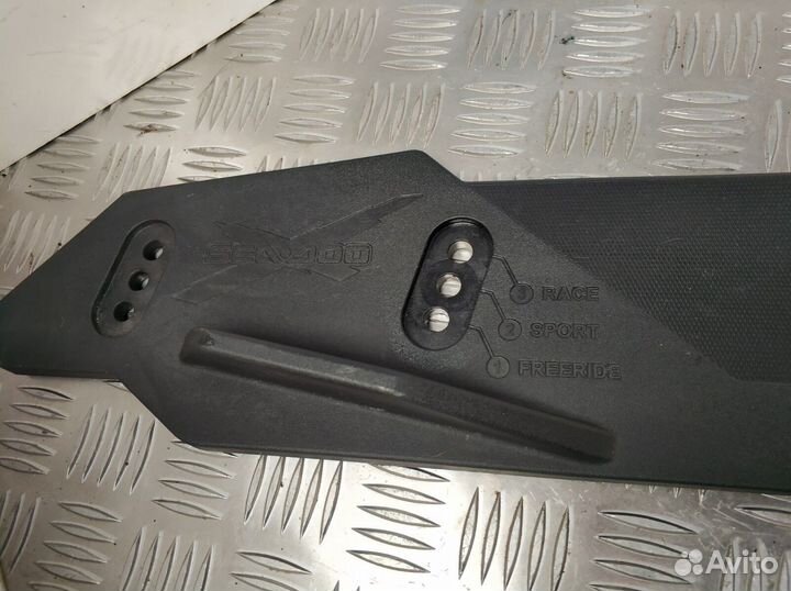 Правый спонсон Sea-Doo RXP / RXT 10-18 292001426