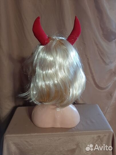 Парик с рогами- чертовки