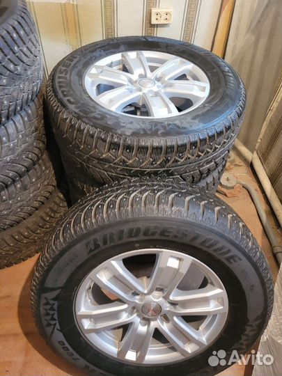 Bridgestone ice cruiser 7000 265 65 r17