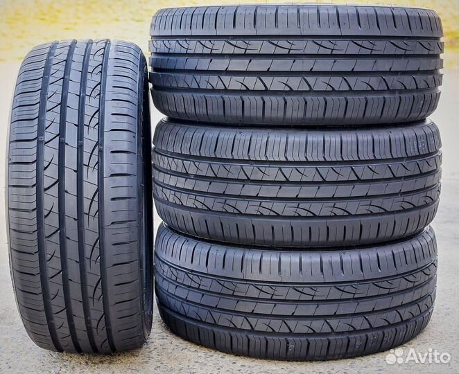 Fortune FSR702 215/55 R17 94W