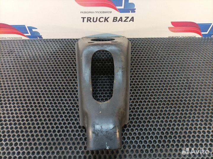 A9433230240 Кронштейн амортизатора верхний