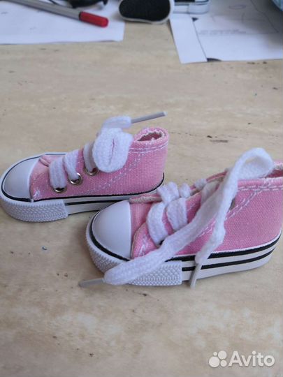 Обувь для куклы