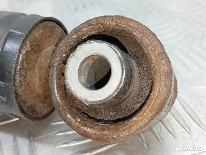 Амортизатор подвески задний Nissan Qashqai J10