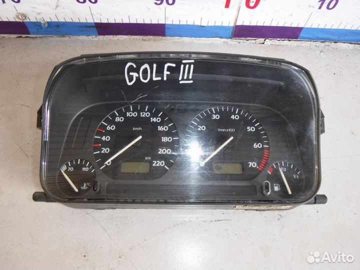Панель приборов VW Golf III