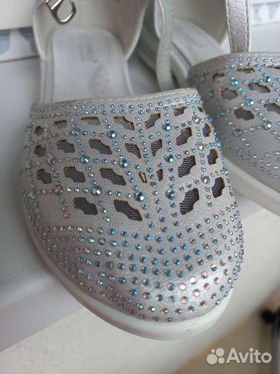 Туфли праздничные