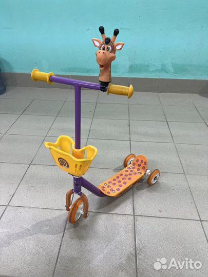 Самокат детский трехколесный Reaction