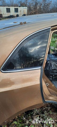 Стекло кузовное правое (Zotye T600)