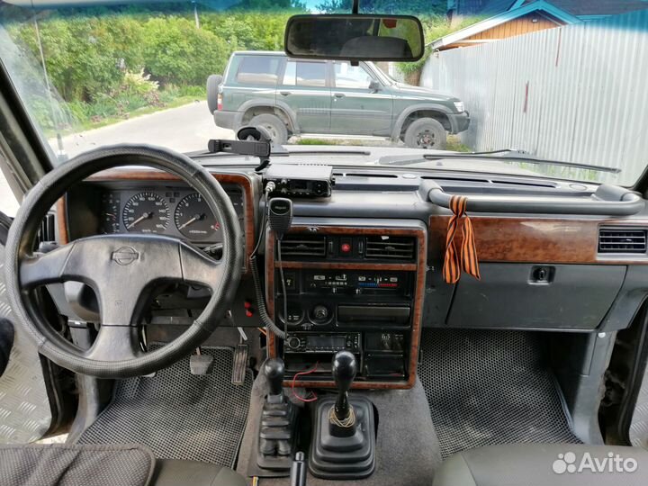 Nissan Patrol, 1994