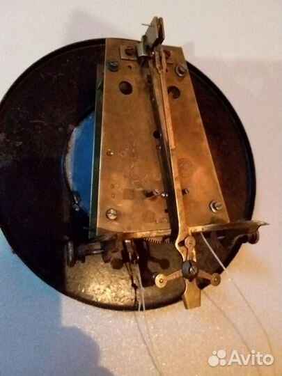 Старинные жильные настенные часы Gustav Becker