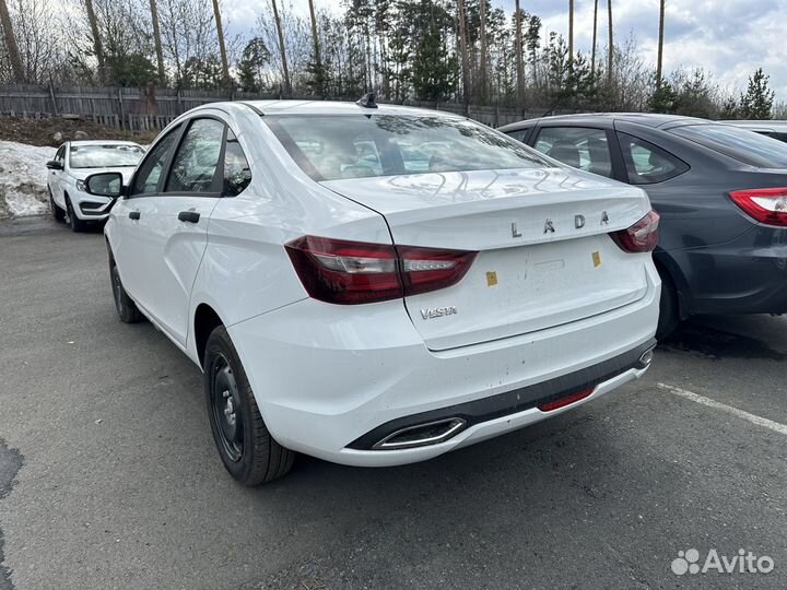 LADA Vesta 1.8 CVT, 2024