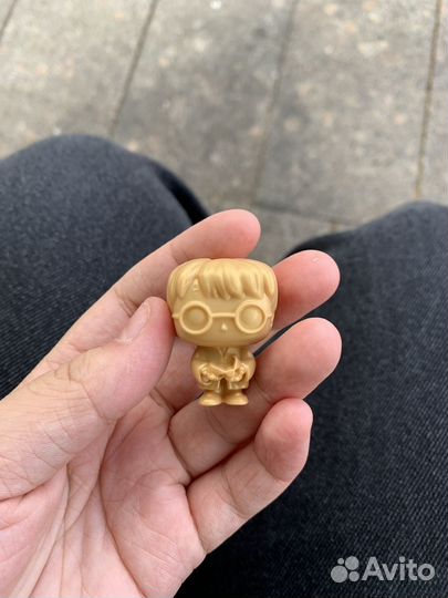 Фигурка золотой гарри поттер