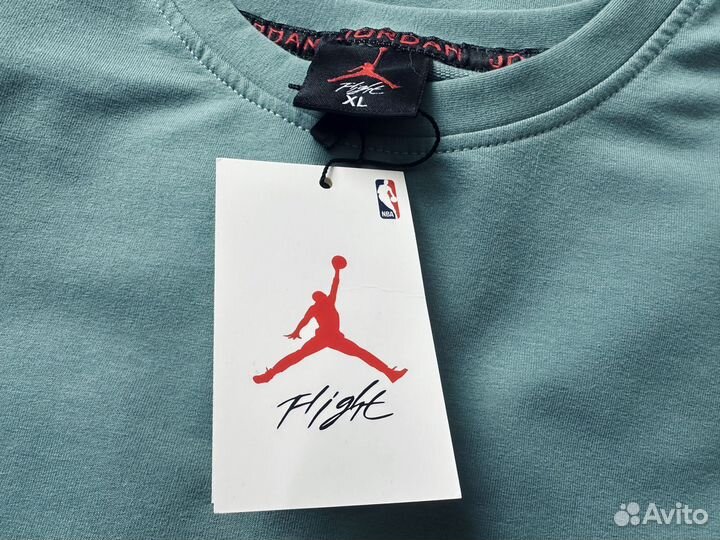 Костюм Jordan футболка и шорты 52 размер