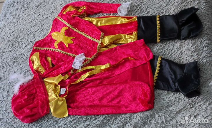 Костюм принца, карнавальный костюм