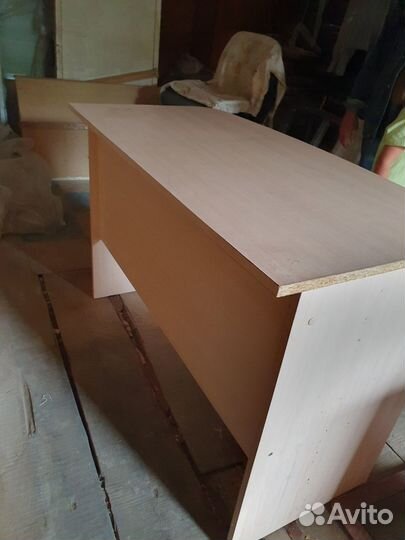 Письменный стол бу белый дуб