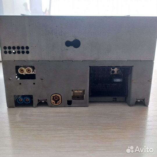 Магнитофон Mercedes W212 с дисплеем до рестайлинг