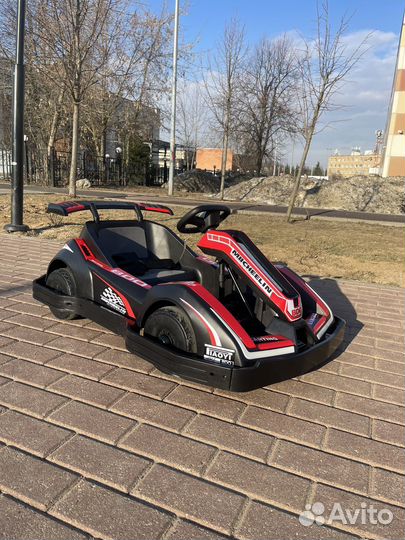 Электромобиль. Новая детская машина для картинга