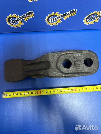 Зуб ковша MST 544, 542, 644, 644+ 54204202