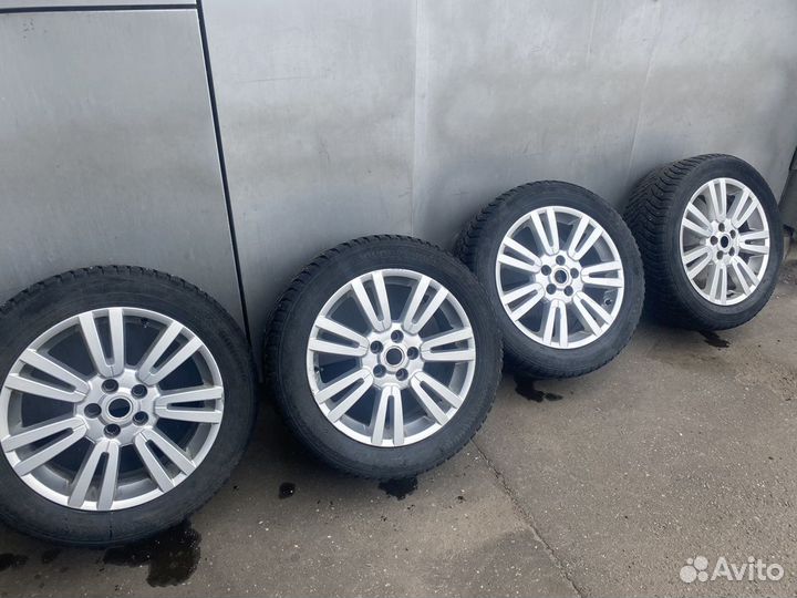 Nokian Tyres Hakkapeliitta 8 SUV 255/50 R19 107T