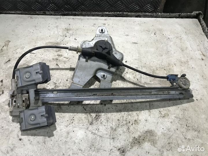 Стеклоподъемник задний левый Skoda Octavia Tour