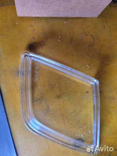 Стекло на фару mazda 6