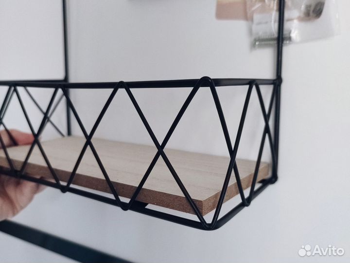 Новая настенная полка металлическая для декора