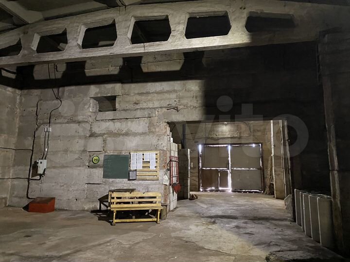 Склад, 258 м²