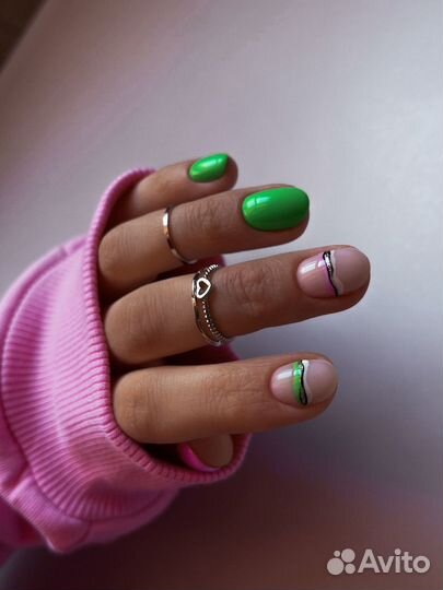 Маникюр педикюр