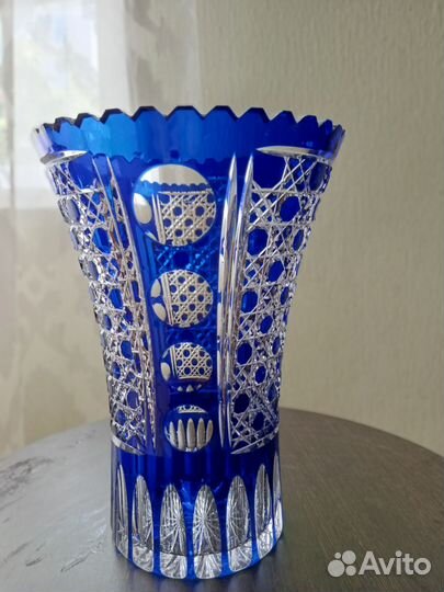 Немецкая ваза из богемского хрусталя прошлого века