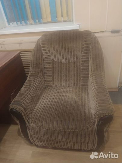 Продам кресло бу