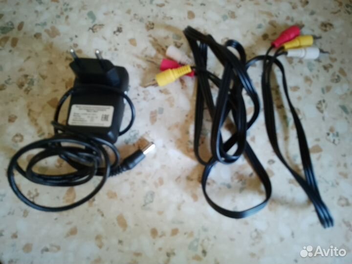 Игровая Приставка Titan. 500 Игр 8 Bit и 16 Bit