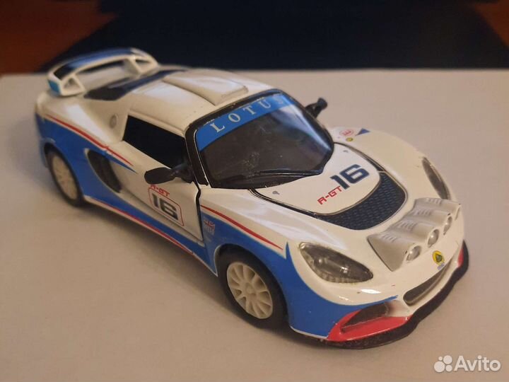 Машинка kinsmart, Lotus Exige R-GT