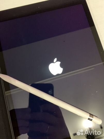 iPad 8 поколения 2020 комплект