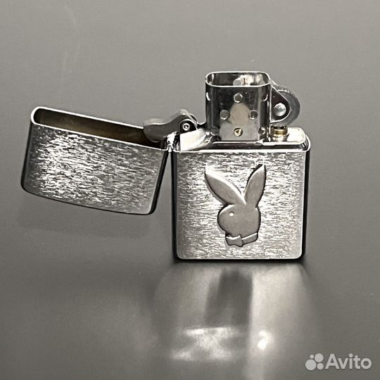 Зажигалка zippo Playboy. оригинал. новая