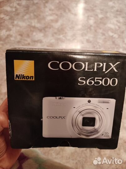 Компактный фотоаппарат