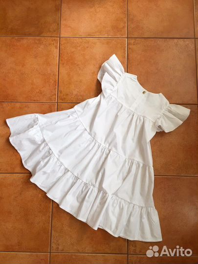 Платье для девочки новое 134,128,126