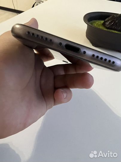 iPhone 8