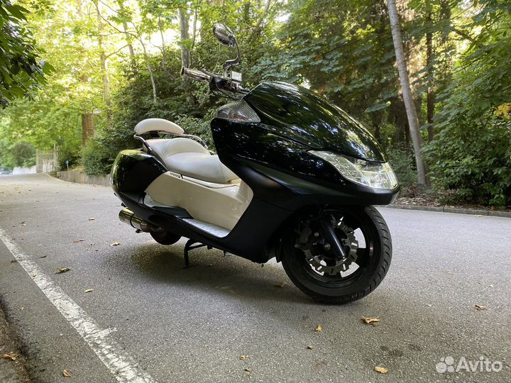 Ямаха Махам 250