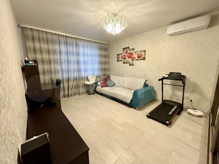 2-к. квартира, 59,8 м², 1/10 эт.