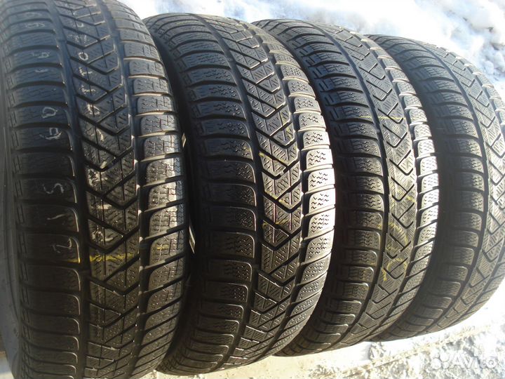 Pirelli Scorpion Winter 215/65 R16